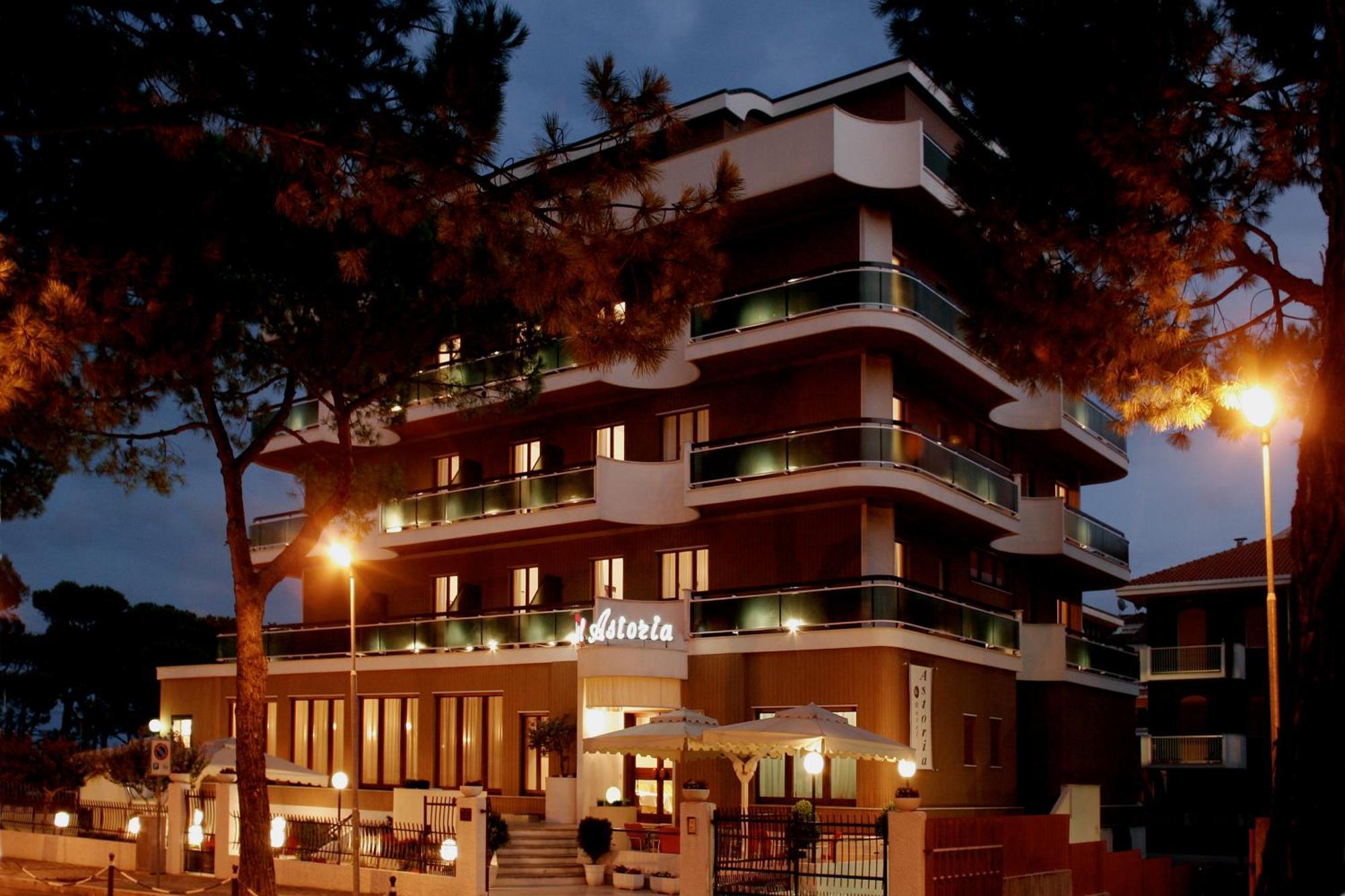 Hotel Astoria Pineto Exterior foto